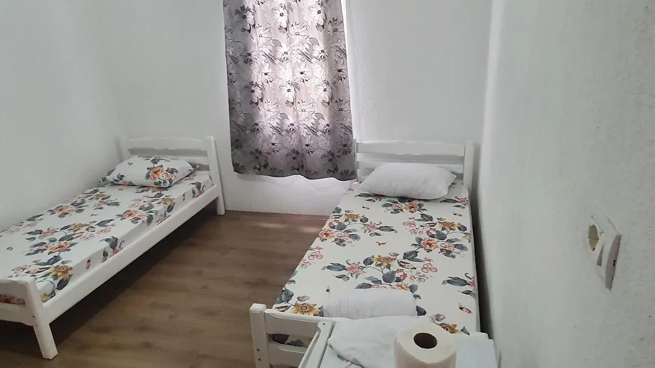 Apartment Arbi Guest House Kukes